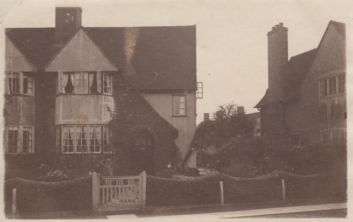 48 Willifield Way