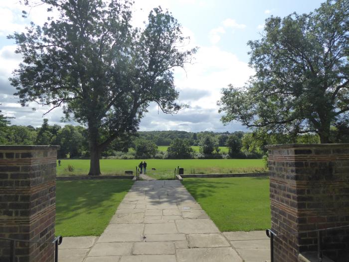 Sunshine corner looking towards the Heath Extension